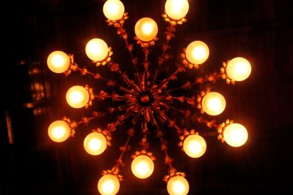 Der elegante Art Deco Star Tischlampe: Ein zeitloser Klassiker