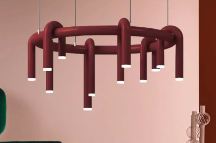 Elegante Beleuchtung mit U-förmigem Kronleuchter