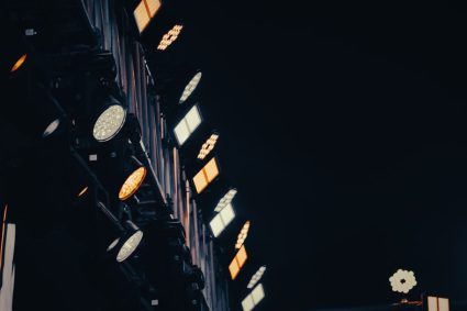 Photo spotlight track light