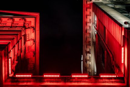 Photo track lighting